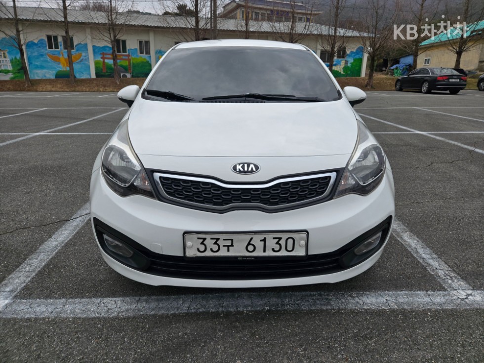2014 - kia pride