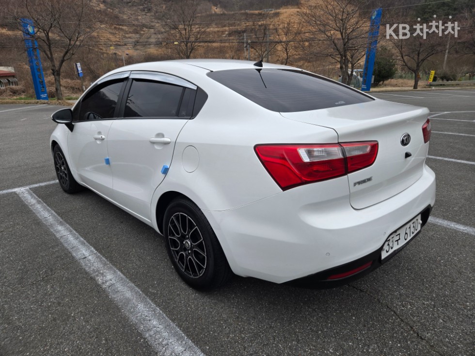 2014 - kia pride