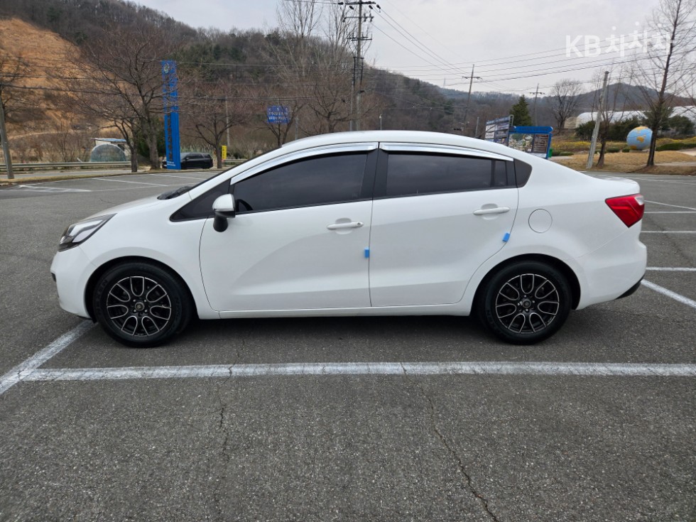 2014 - kia pride