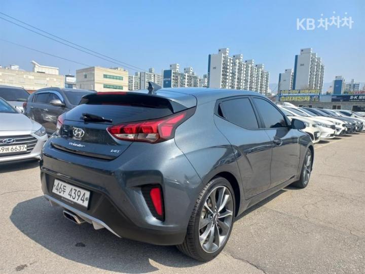 Hyundai Veloster JS 1.4 T-GDi Modern Core 7