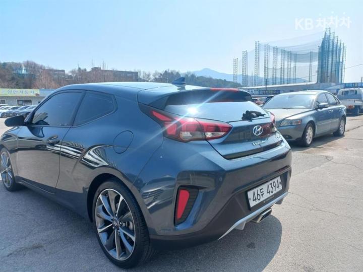 Hyundai Veloster JS 1.4 T-GDi Modern Core 8