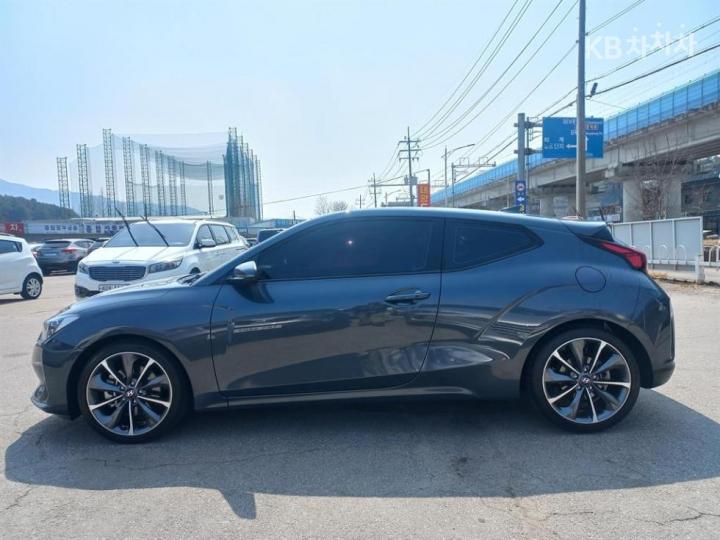 Hyundai Veloster JS 1.4 T-GDi Modern Core 10