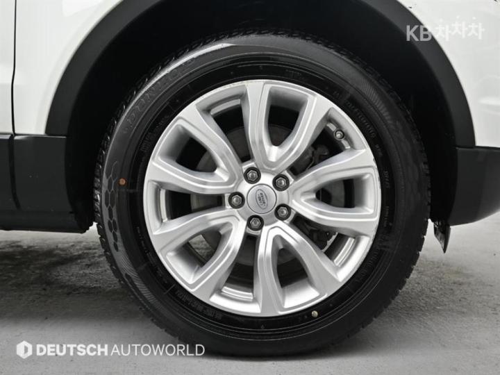 Land Rover Range Rover Evoque 5 Duo 2.0 TD4 SE 6