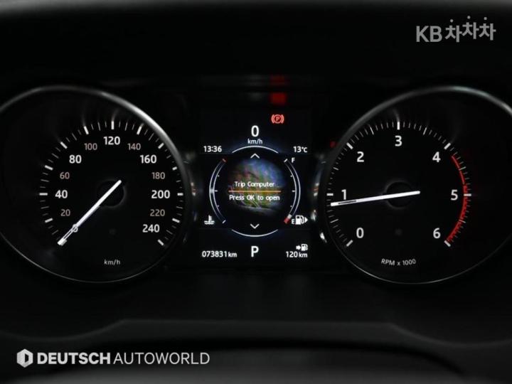 Land Rover Range Rover Evoque 5 Duo 2.0 TD4 SE 9