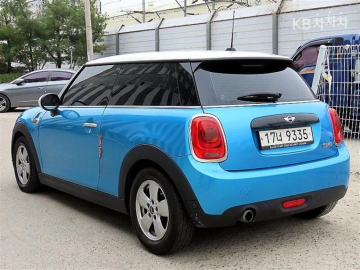 Mini Cooper 1.5 Base Type 4