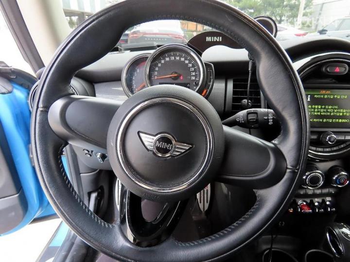 Mini Cooper 1.5 Base Type 9