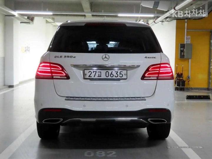 Mercedes-Benz GLE-Class W166 350d 4Matic Base Type 4