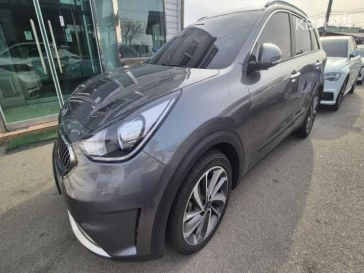 Kia Niro 1.6 Prestige 3
