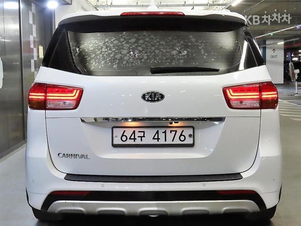 2016 - kia carnival