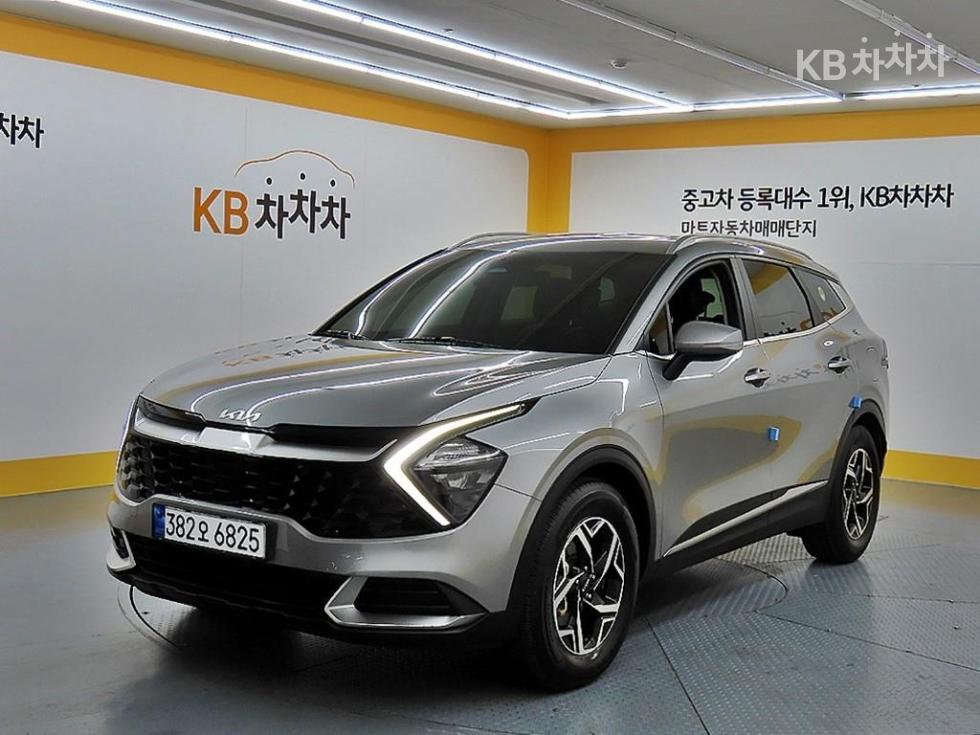 2022 - kia sportage
