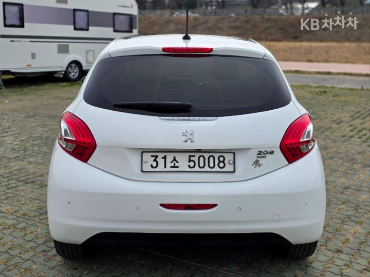 Peugeot 208 1.6 e-HDi 5 Duo ECO 5