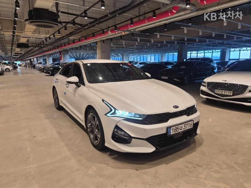 2021 - kia k5