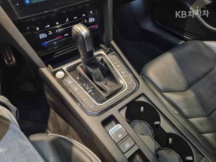 Volkswagen Arteon 2.0 TDI Elegance Prestige 6