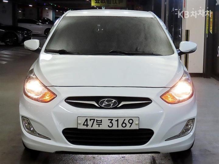 Hyundai Accent New 1.6 GDi Premier