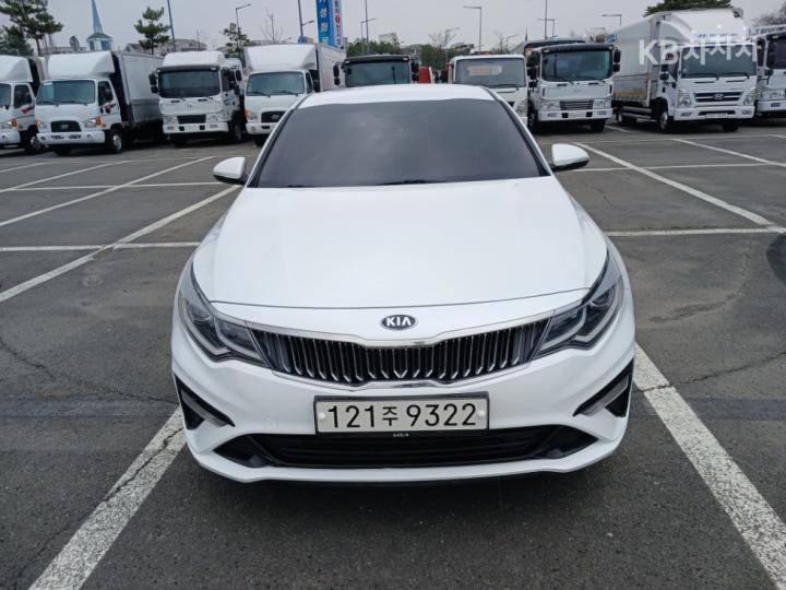 Kia K5 렌터카 2.0 LPI — foto 1