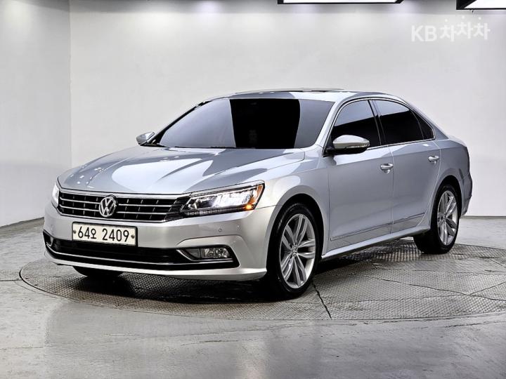 Volkswagen Passat 2.0 TSI 2