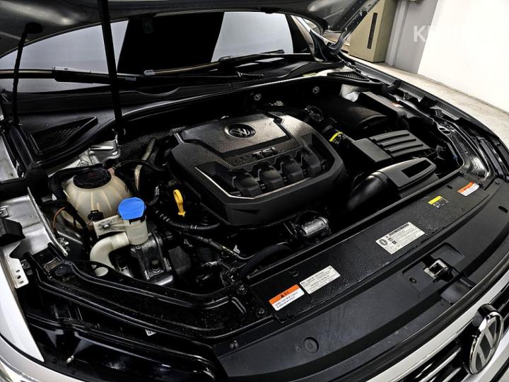 Volkswagen Passat 2.0 TSI 7