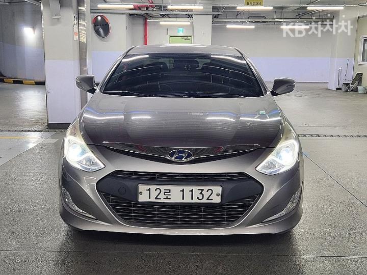 Hyundai Sonata Hybrid 2.0 Premium