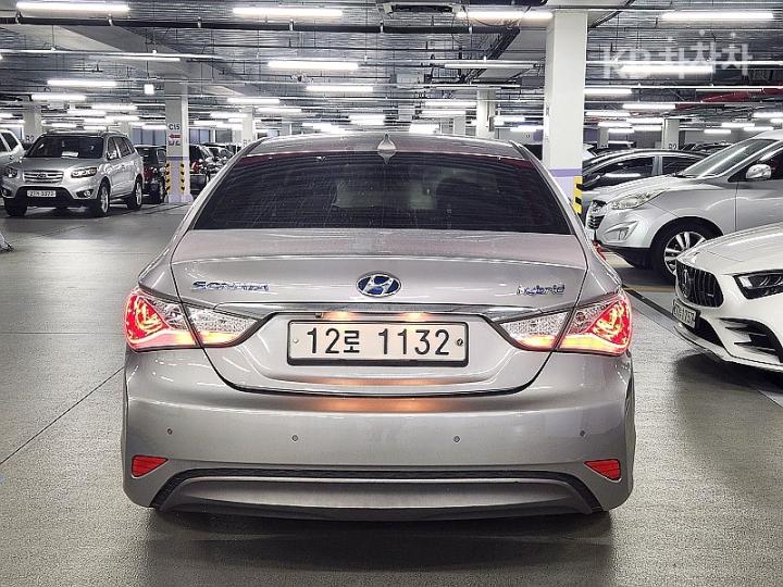 Hyundai Sonata Hybrid 2.0 Premium 3