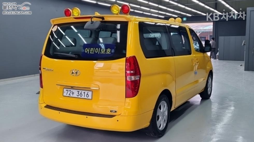Hyundai Starex — miniaturë 2