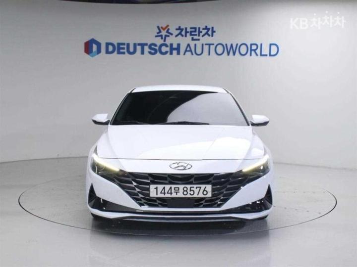 Hyundai Avante CN7 1.6 Gasoline Modern 4