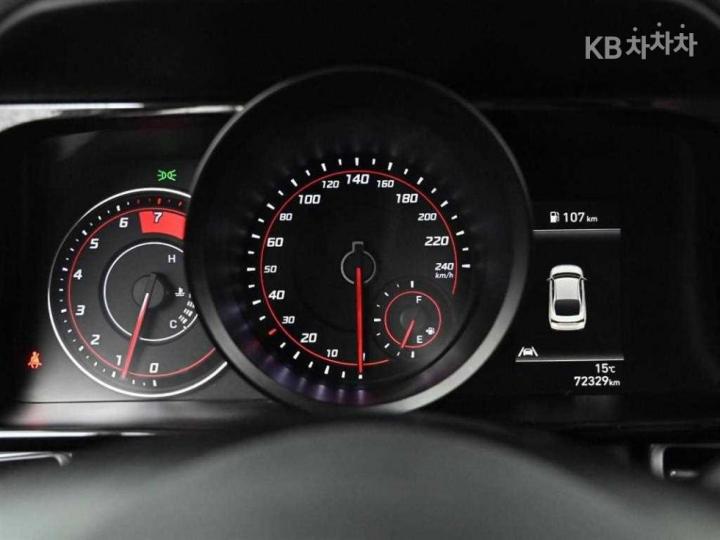 Hyundai Avante CN7 1.6 Gasoline Modern 9