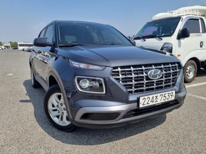 Hyundai Venue Gasoline 1.6 Modern
