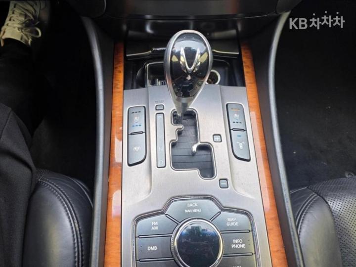 Hyundai Equus New VS380 Prestige 8