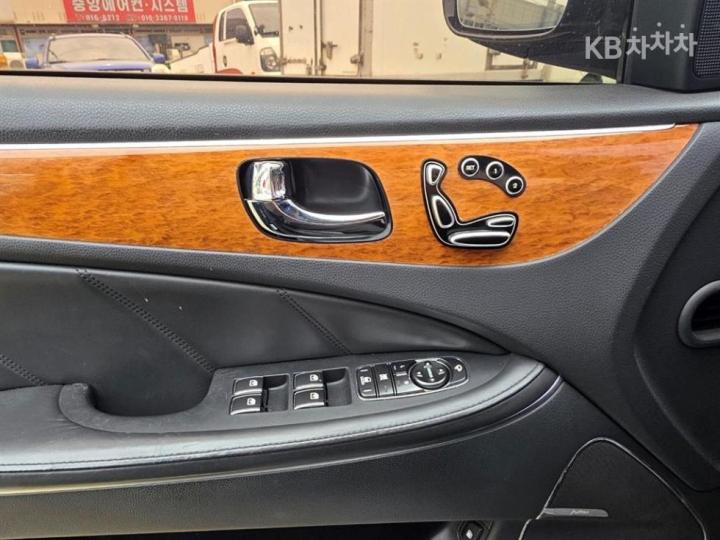 Hyundai Equus New VS380 Prestige 10