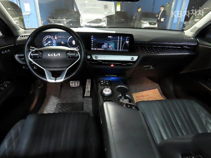 Kia Stonic Gasoline 1.4 MPI Prestige 6