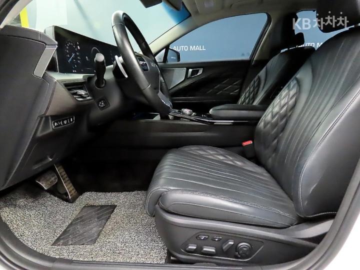 Kia Stonic Gasoline 1.4 MPI Prestige 7