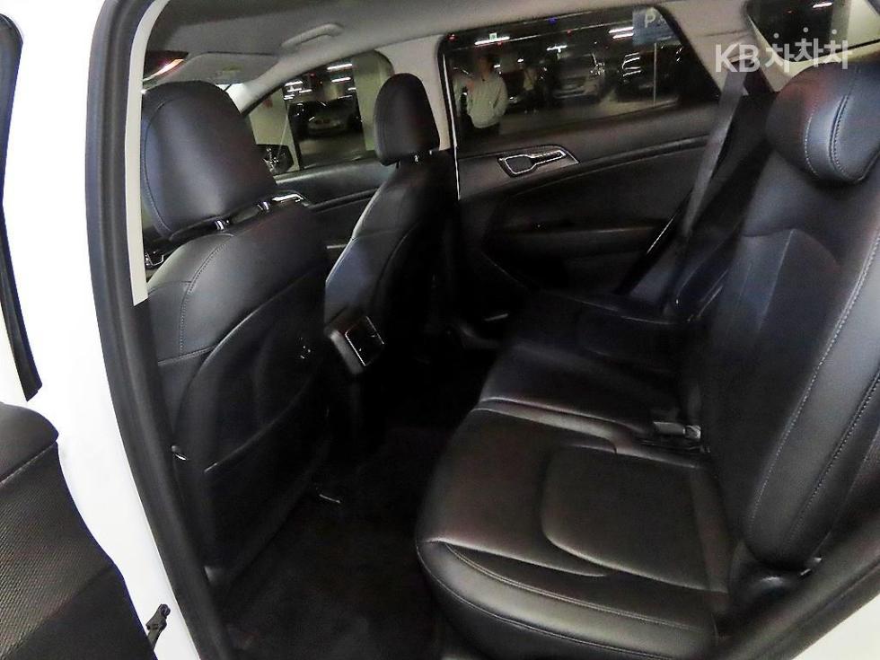 2024 - kia sportage