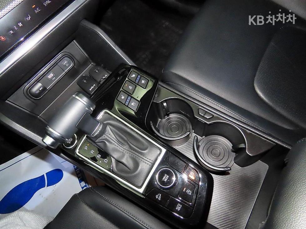 2024 - kia sportage