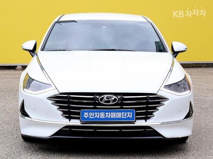 Hyundai Sonata DN8 2.0 Premium Family