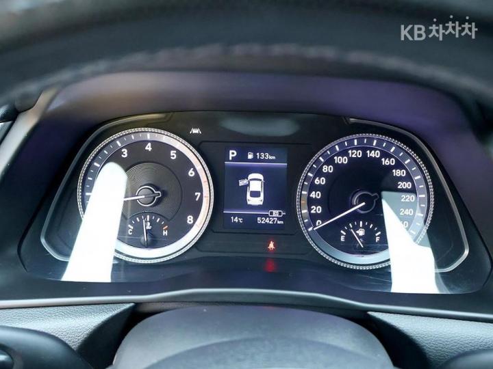 Hyundai Sonata DN8 2.0 Premium Family 7