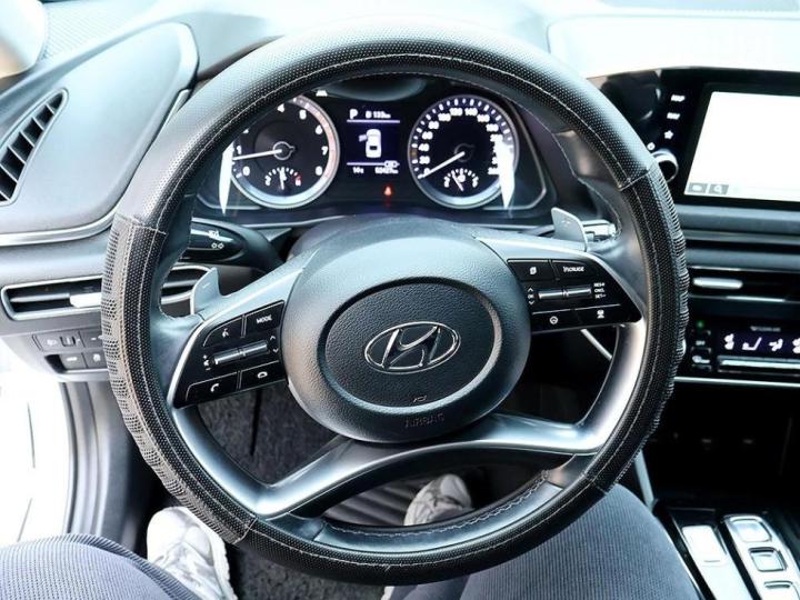 Hyundai Sonata DN8 2.0 Premium Family 9