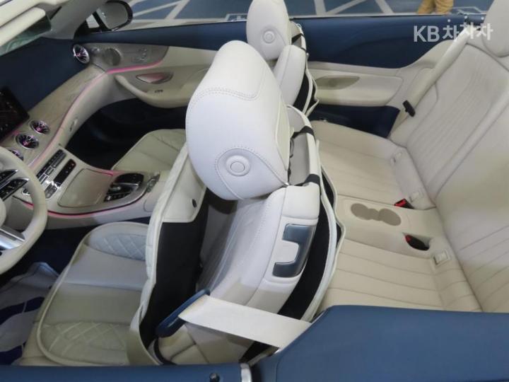 Mercedes-Benz E-Class W213 E450 4MATIC Carbriolet Base Type 10