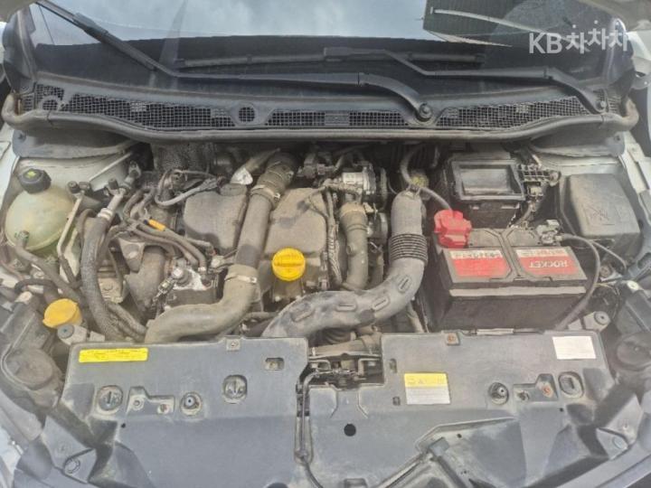 Renault QM3 RE Signature 7