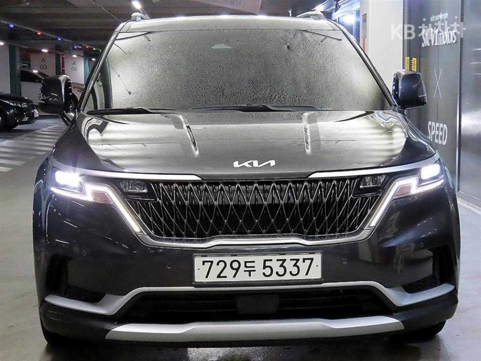 2023 - kia carnival