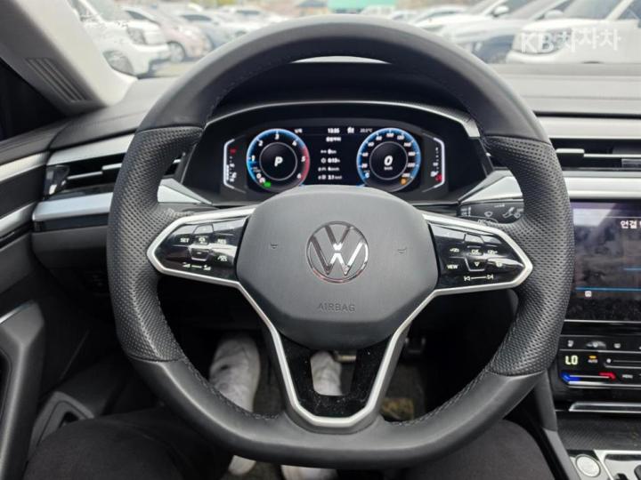 Volkswagen Arteon 2.0 TDI Prestige 9