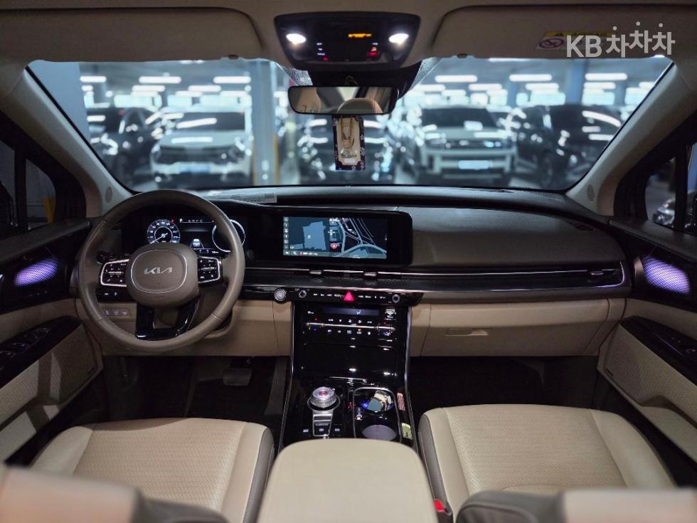 2023 - kia carnival