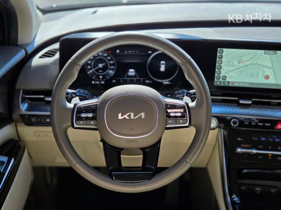 2023 - kia carnival