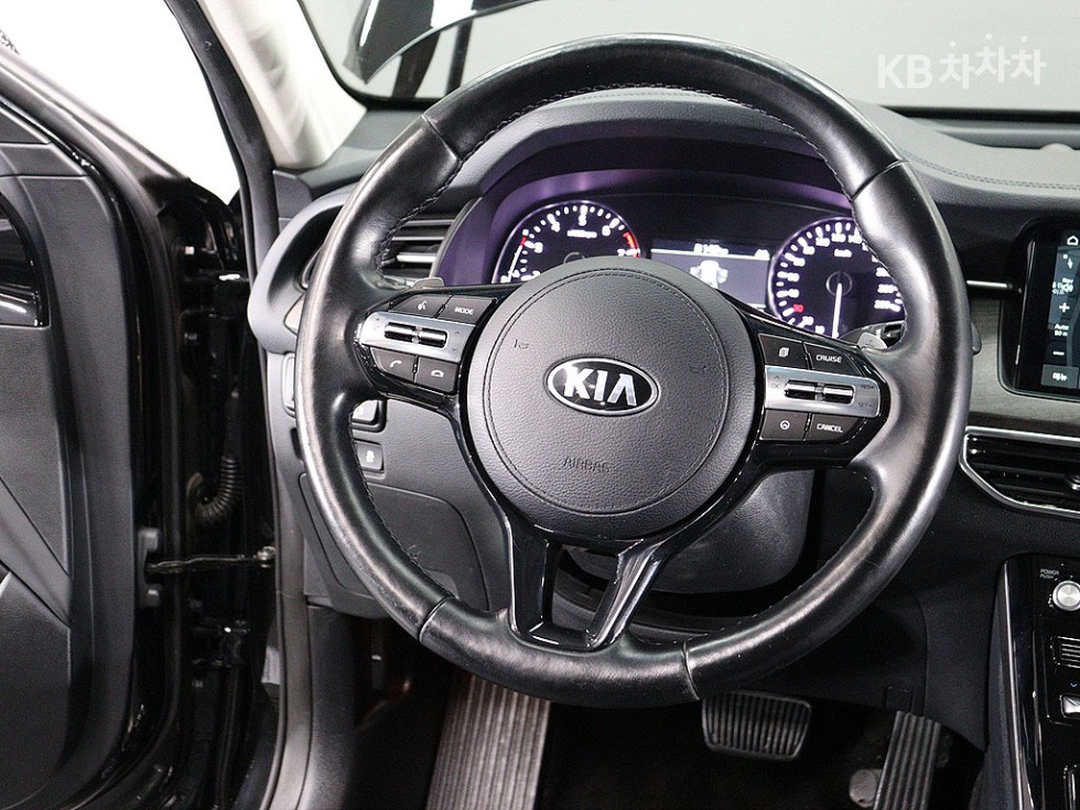 2020 - kia k7