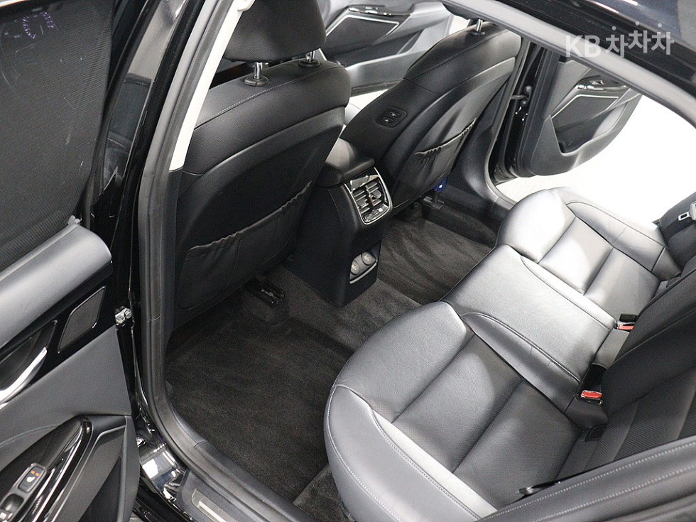2020 - kia k7