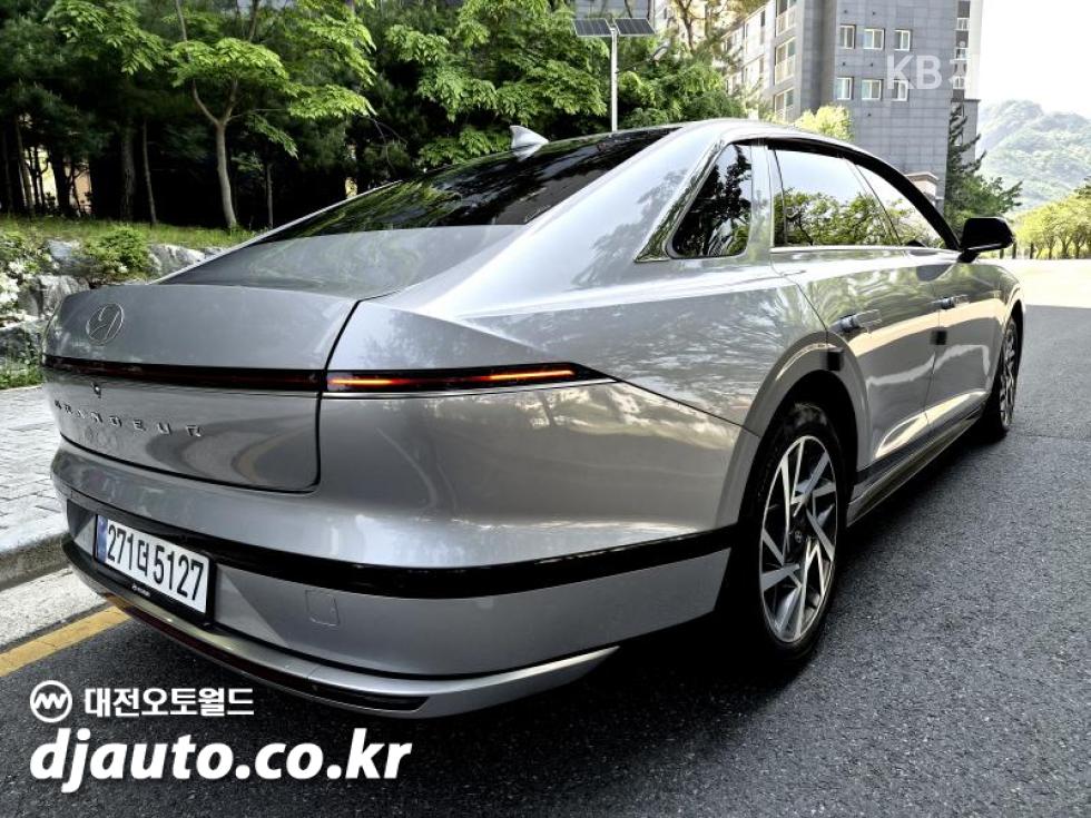Hyundai Grandeur — miniaturë 4