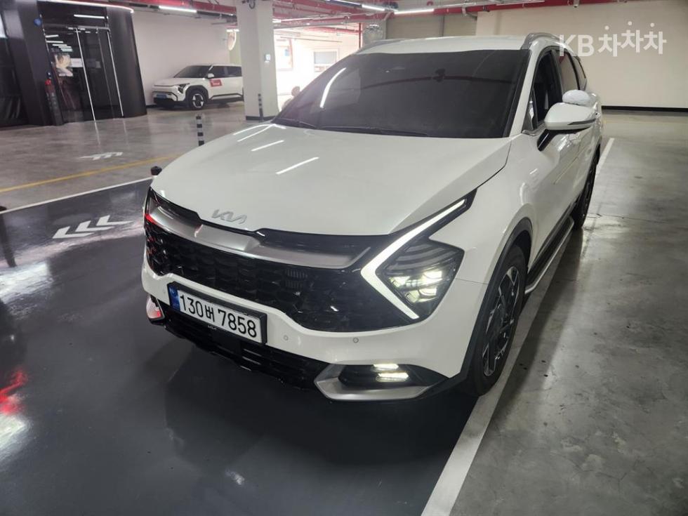 2023 - kia sportage