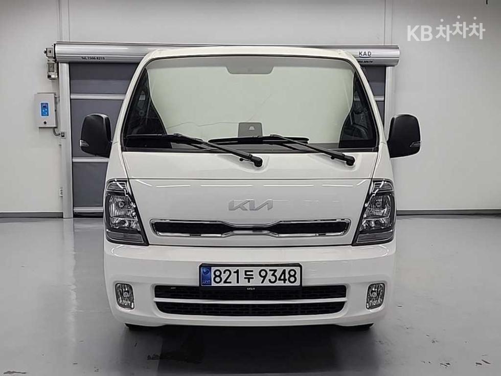 2023 - kia bongo iii