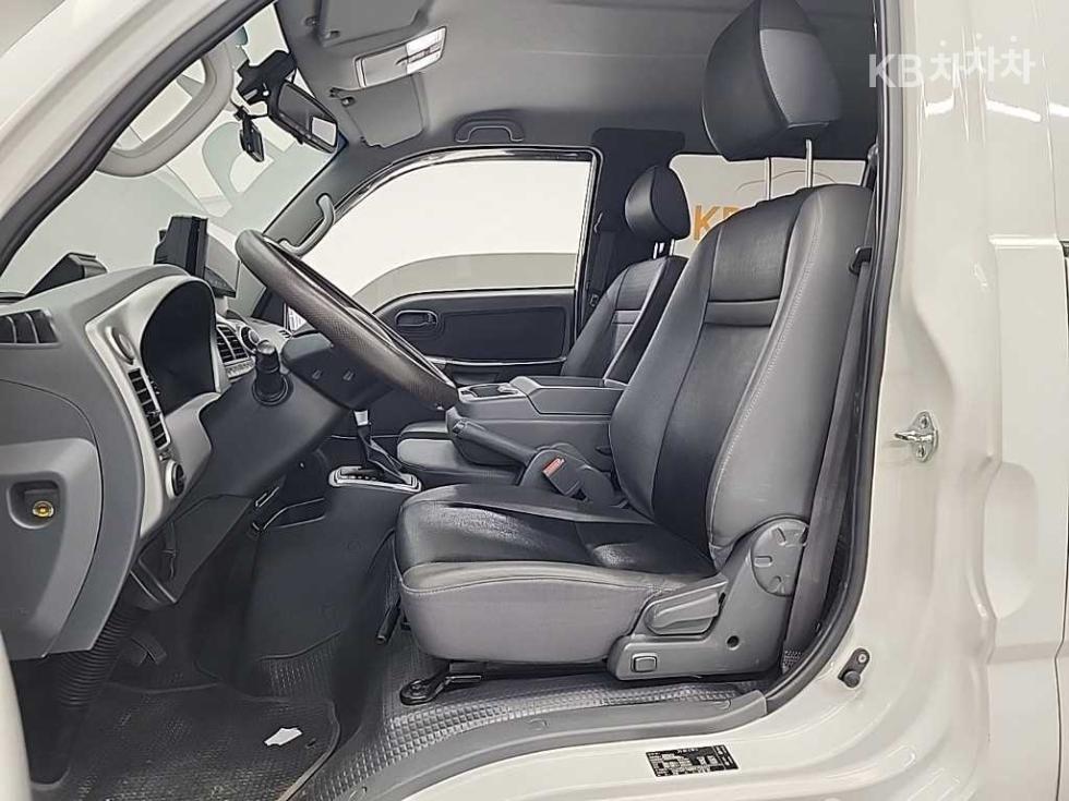 2023 - kia bongo iii