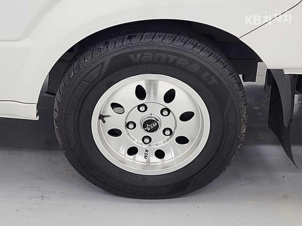 2023 - kia bongo iii