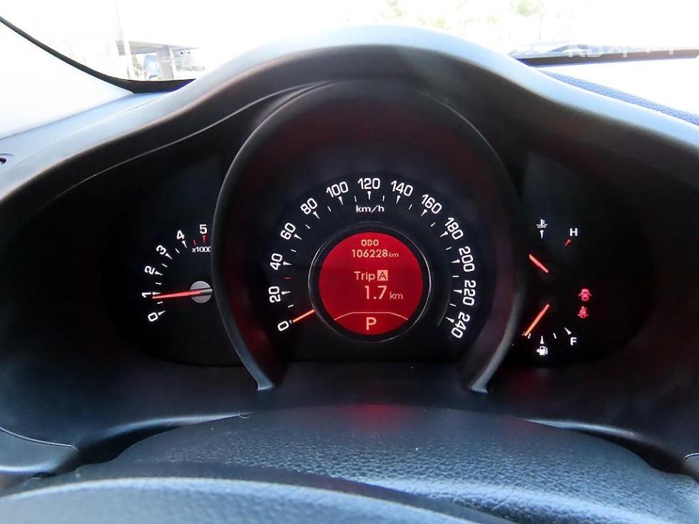 2011 - kia sportage